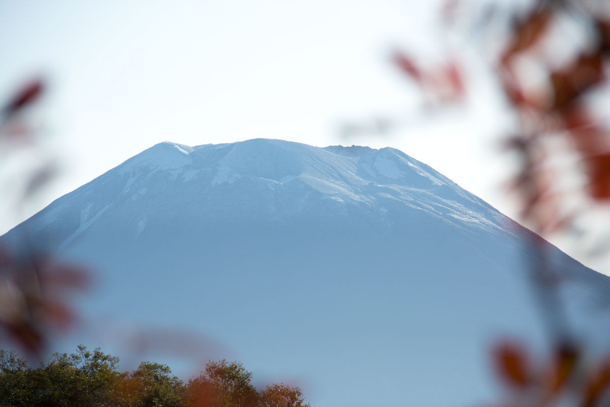 first snow on yotei 2013