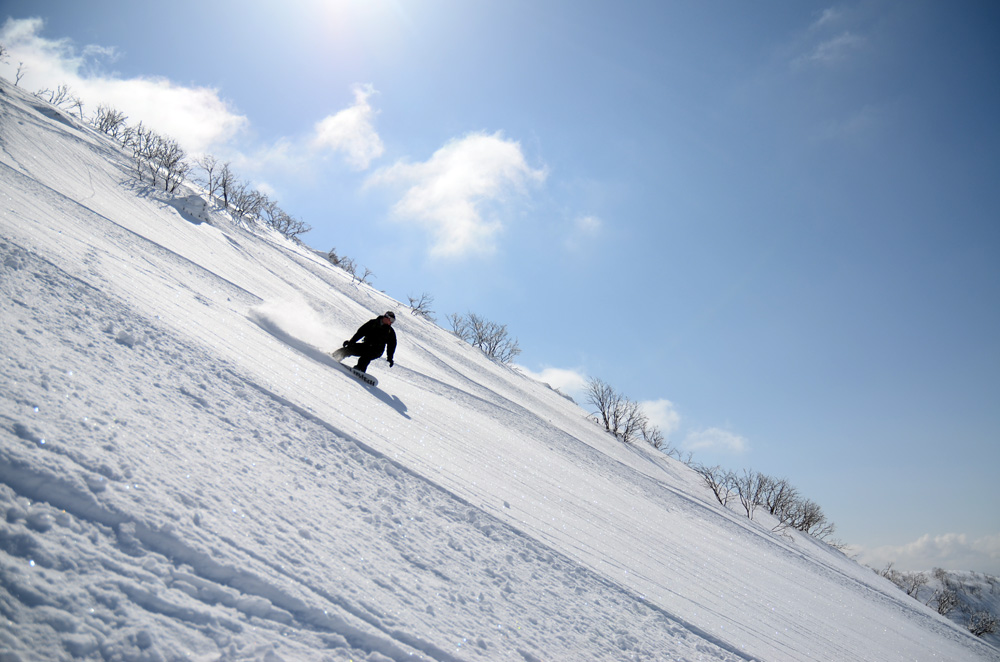 Early Spring Riding in Niseko on Niskeo Annupuri