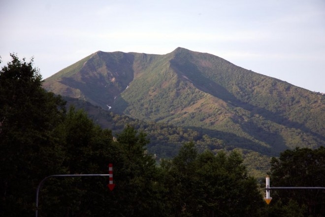 Niseko Backbowls 25 June niseko backbowls with not much snow